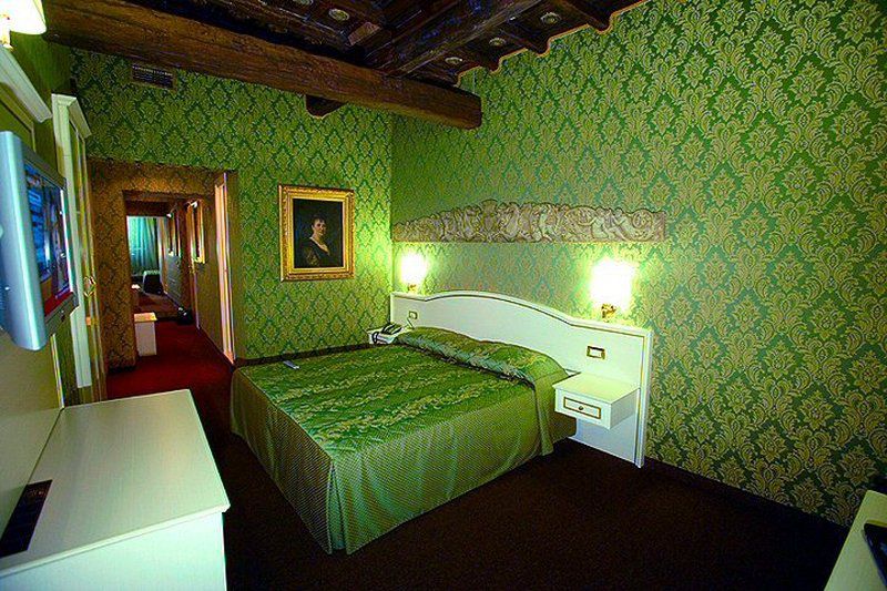 Residenza Canova Tadolini - Gasthof